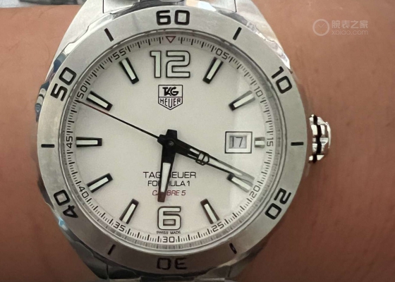 相比F1赛车豪雅更贴近  泰格豪雅 F1 200M CALIBRE 5 