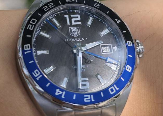 2025给自已的奖励  泰格豪雅F1蓝黑圈