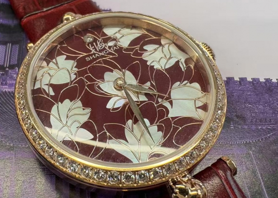 预算有限却购入梦中情表  上海表 摩登 玉兰首发