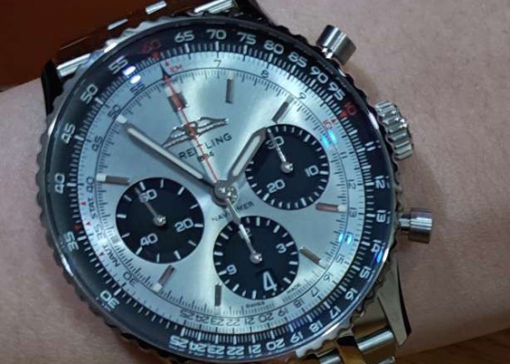 入手人生第一块机械腕表  百年灵航空计时冰蓝