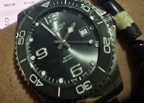 浪漫一生琴瑟和弦  浪琴运动康卡斯潜水