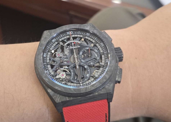 时隔多年再次购入碳纤维  真力时巅峰DEFY