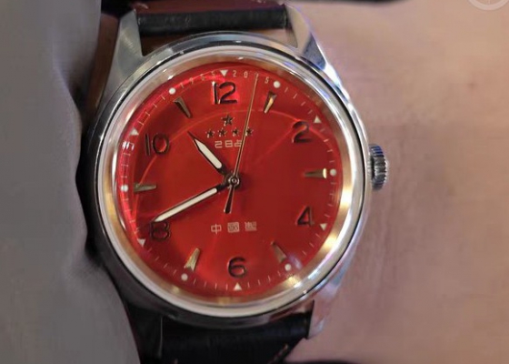 国产表红五星复刻  海鸥超凡系列819.57.1955A