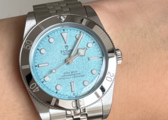 顺顺利利拿下心仪款  喜提帝舵54极境蓝