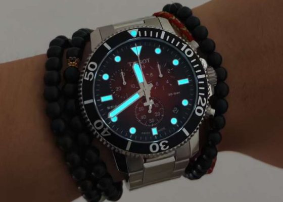 天梭海星红黑渐变  亲民潜水表的superstar