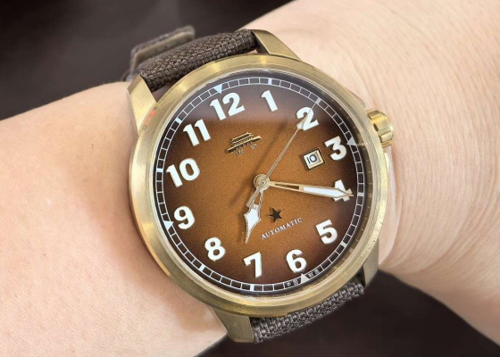 紫砂壶和青铜表带来的慢时光  北京表 复刻 BG580506