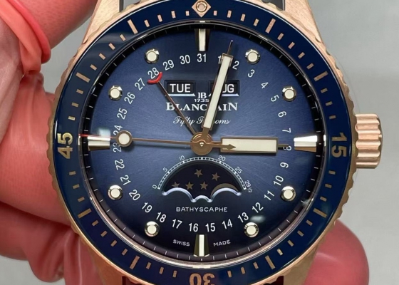 蓝金的气质不一般  宝珀五十噚入手