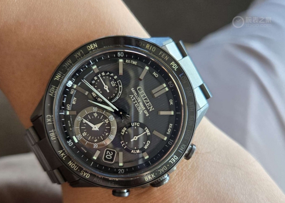 陪伴我十年的它  西铁城CC4055-65E