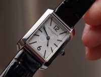 名士表新品看一看