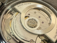 没想到它还是支正经手表——香奈儿J12